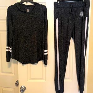 Justice Lounge Sweatshirt and Pants